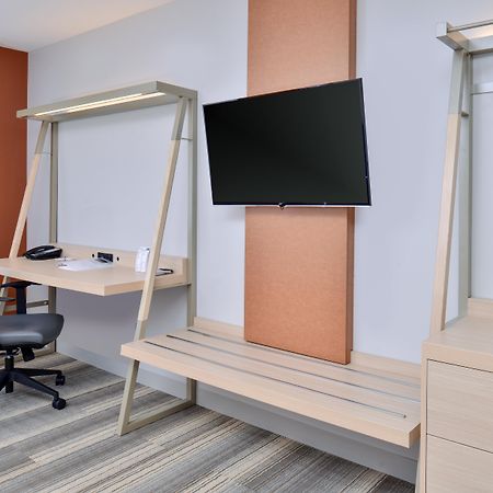 Holiday Inn Express & Suites Farmington Hills - Detroit By Ihg Eksteriør bilde