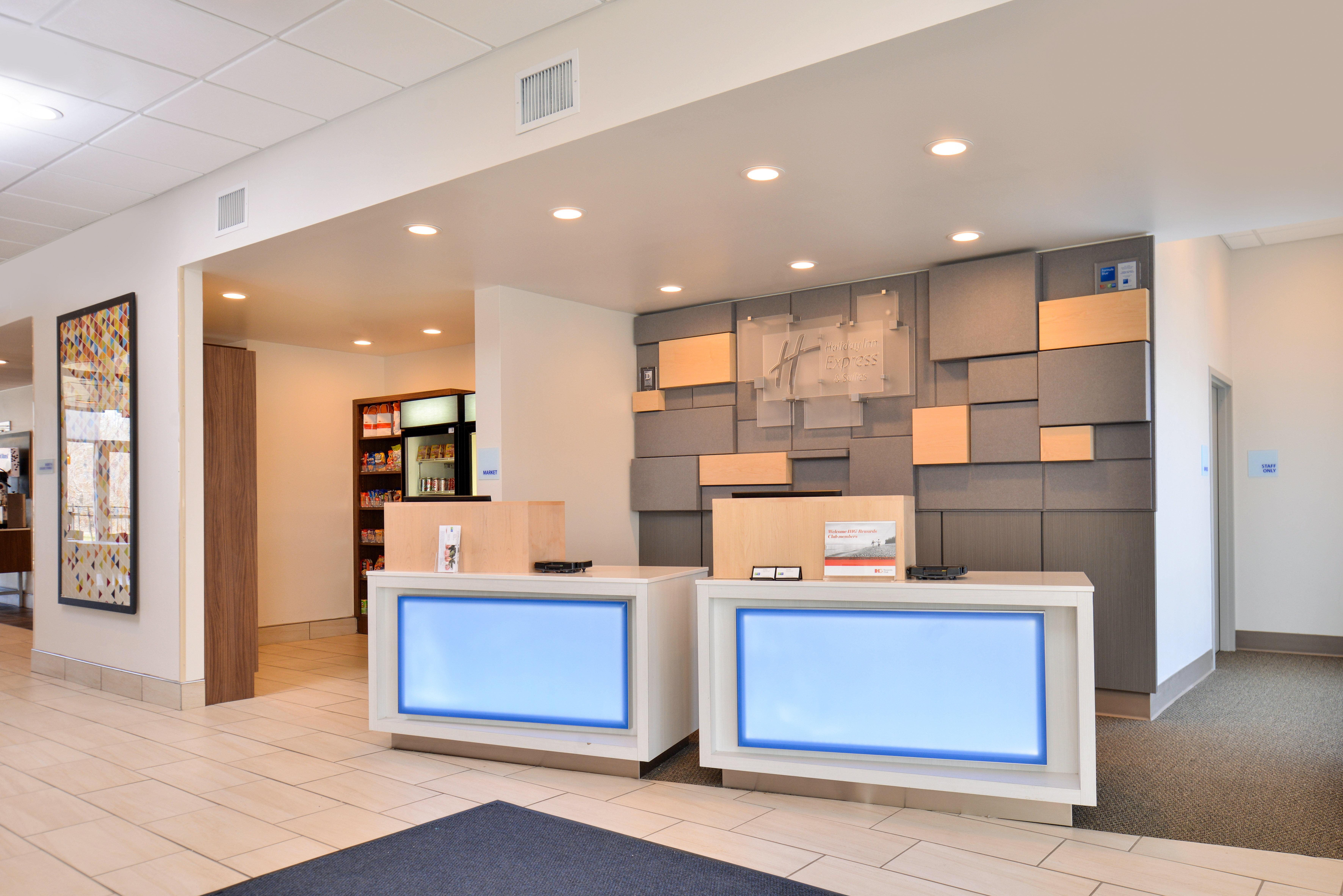 Holiday Inn Express & Suites Farmington Hills - Detroit By Ihg Eksteriør bilde