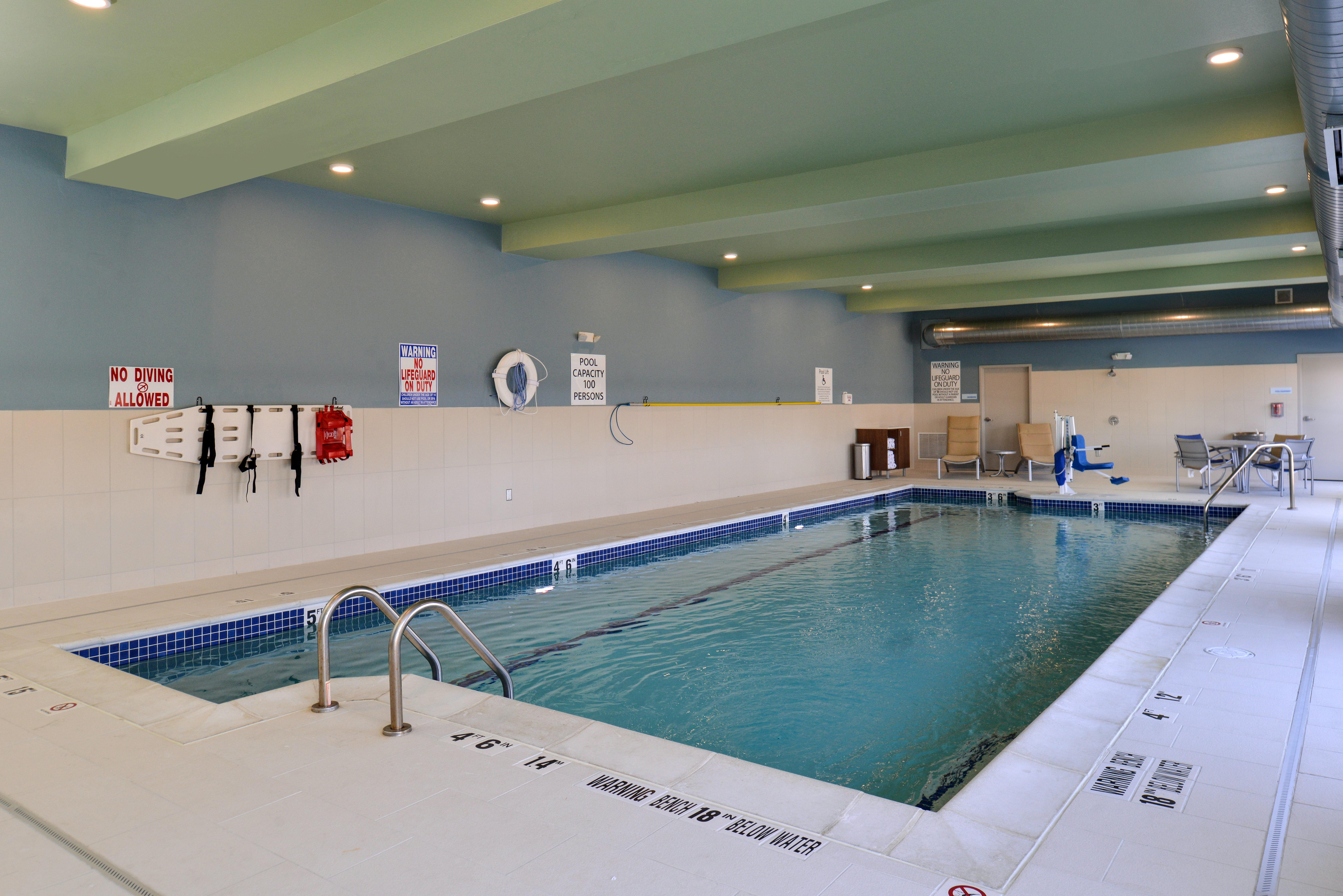 Holiday Inn Express & Suites Farmington Hills - Detroit By Ihg Eksteriør bilde