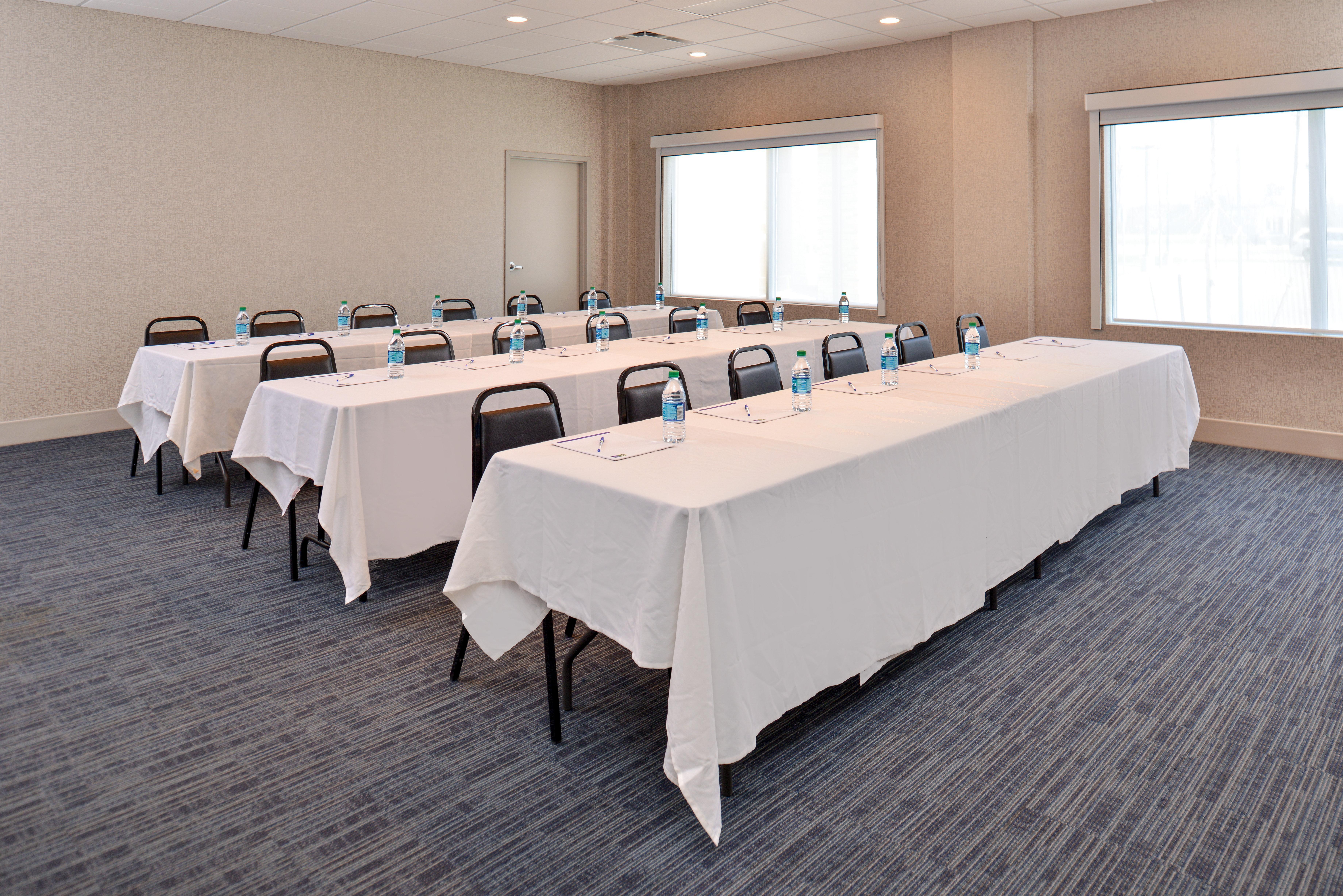 Holiday Inn Express & Suites Farmington Hills - Detroit By Ihg Eksteriør bilde