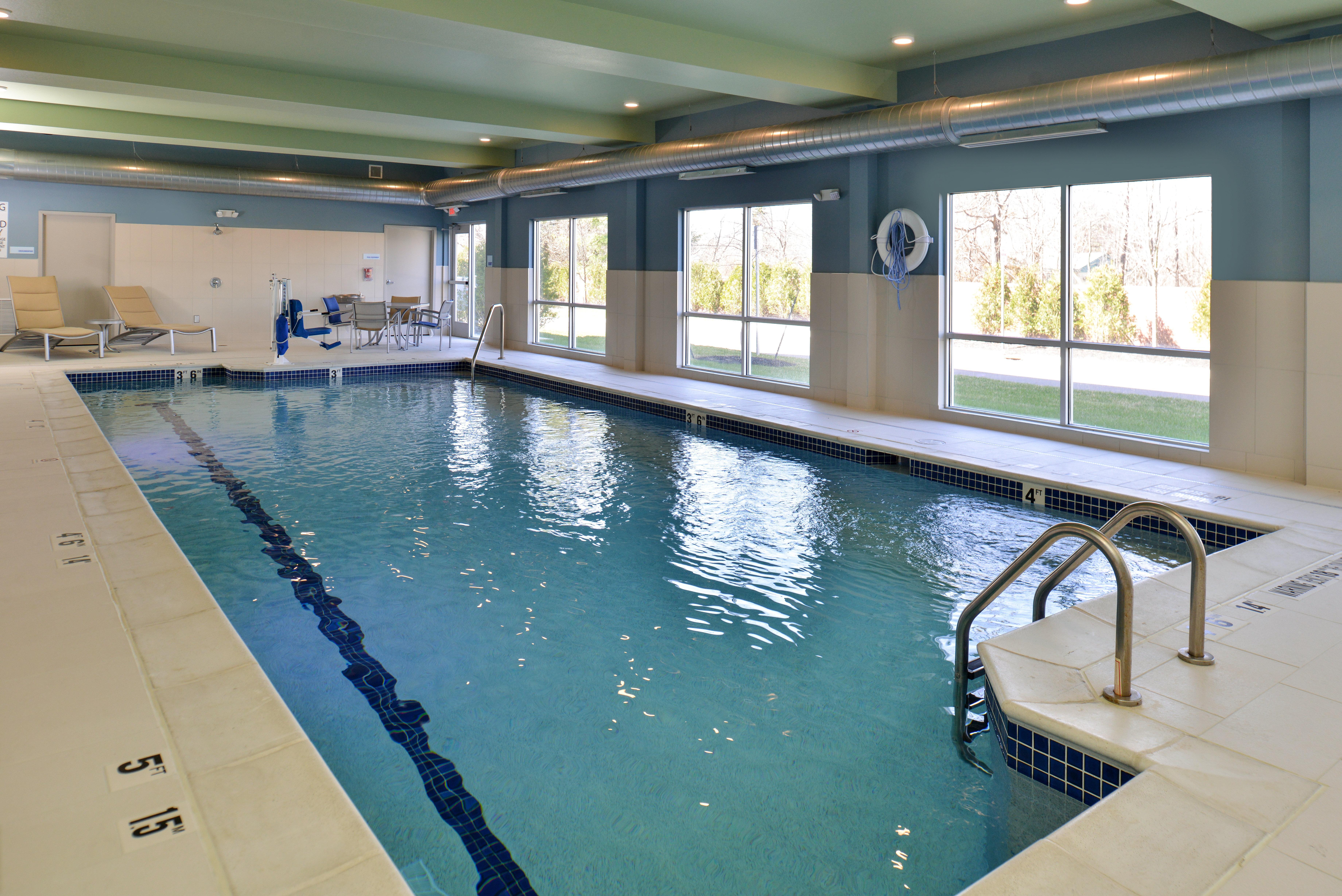 Holiday Inn Express & Suites Farmington Hills - Detroit By Ihg Eksteriør bilde