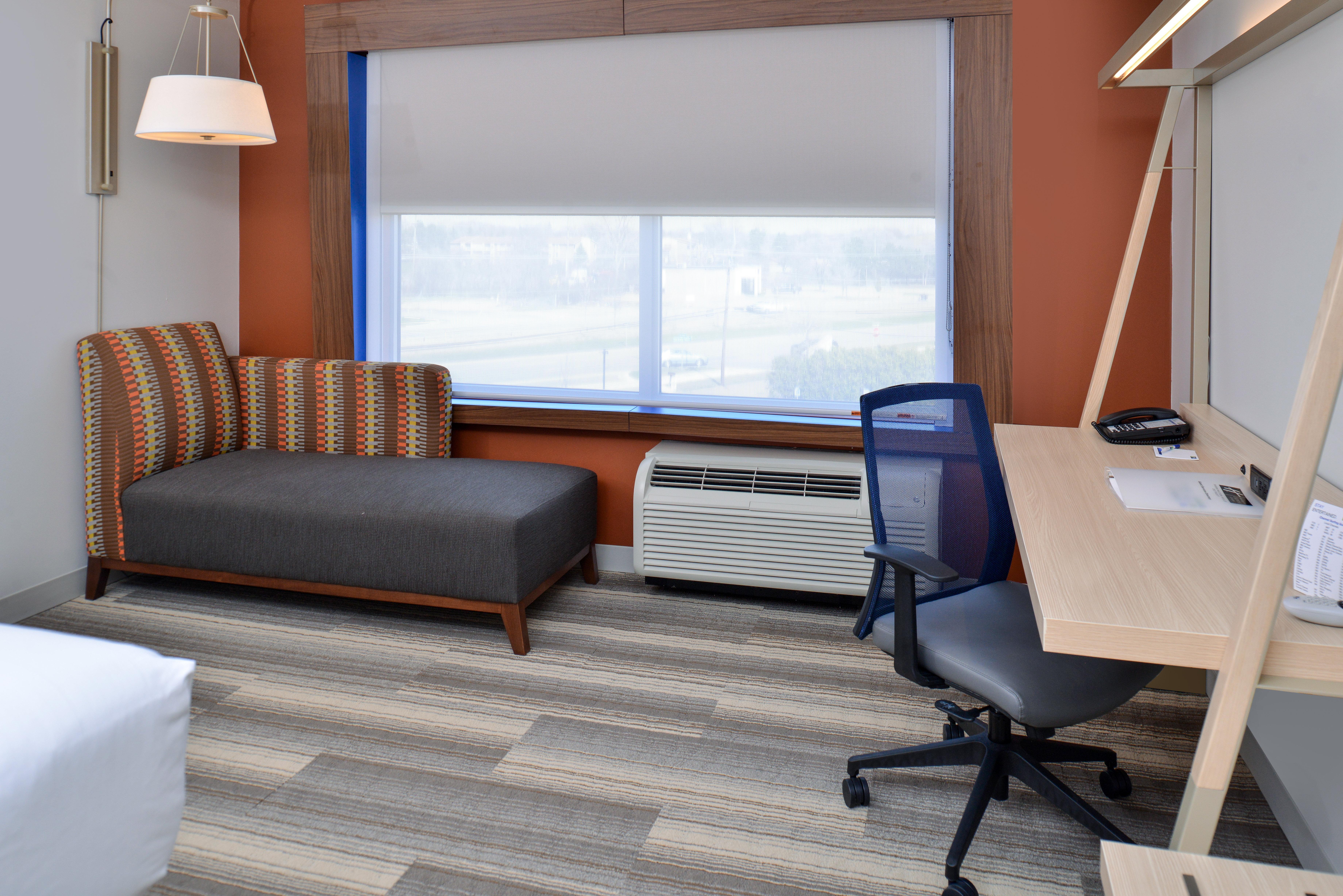 Holiday Inn Express & Suites Farmington Hills - Detroit By Ihg Eksteriør bilde